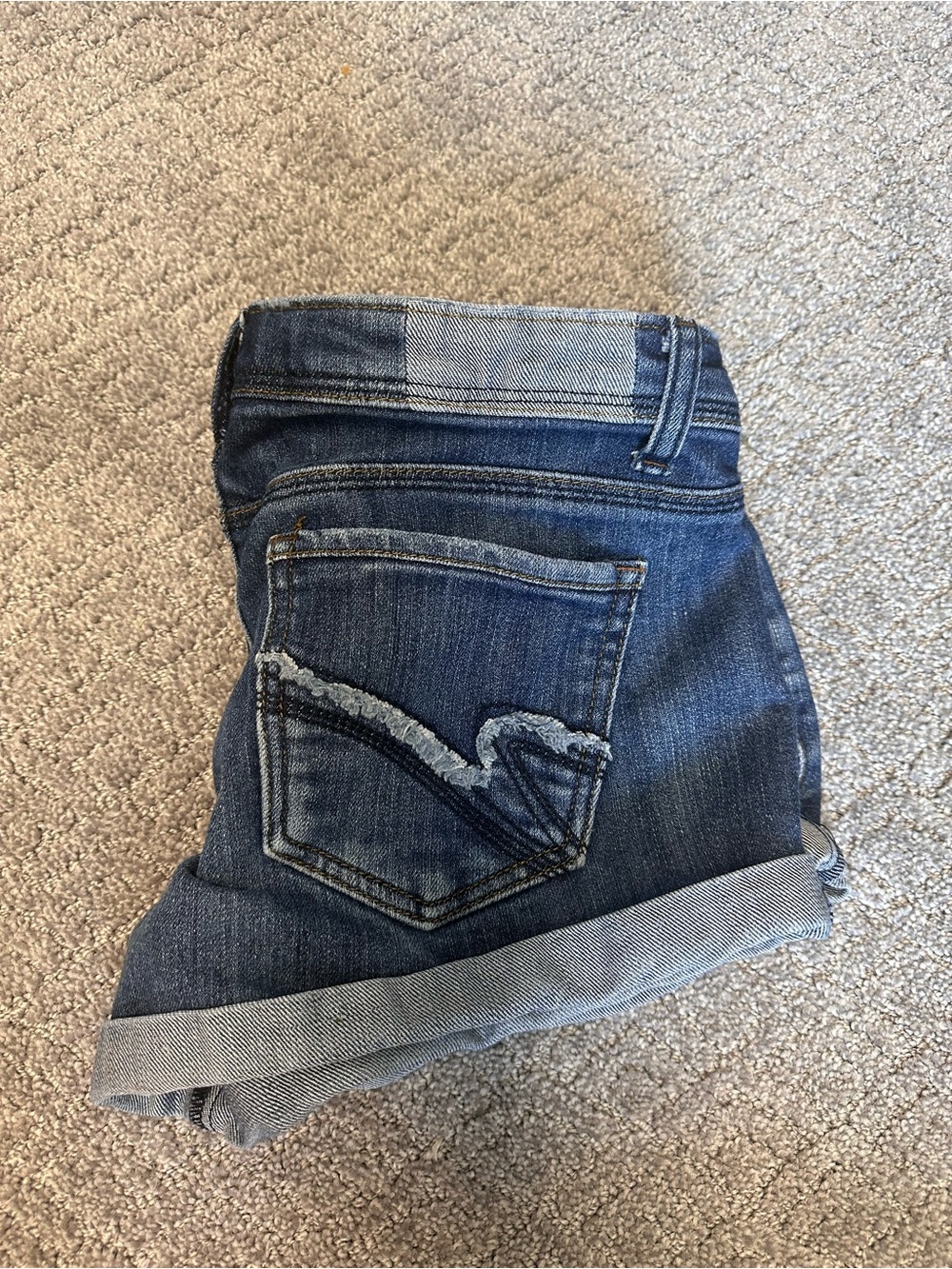 Vanilla Star Women's Blue Dark Wash Denim Cuffed Shorts Size 7 5-Pocket Button - Picture 3 of 4